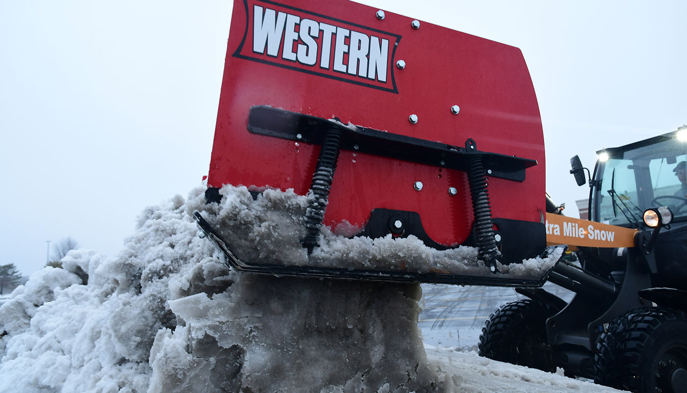 PILE DRIVER pile snow high